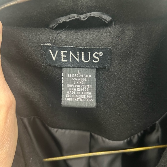 NWOT Venus coat with Asymmetrical Trail Hem A Real feminine Coat! - Picture 2 of 7